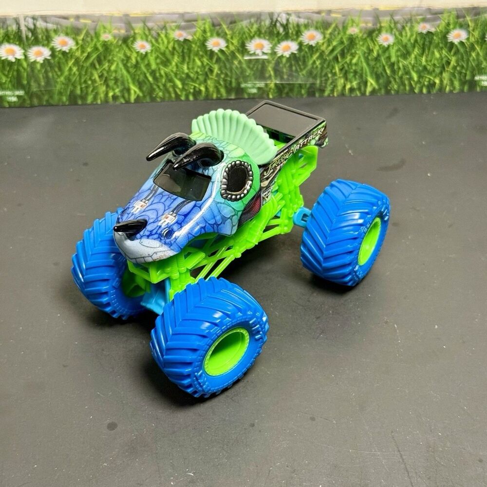 Custom Monster Jam Jurassic Attack 1:64 Monster Truck Green Blue